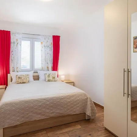 Apartman Jasmir - Free Parking Near The Makarska