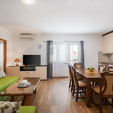 Jasmir - Free Parking Near The Apartman *