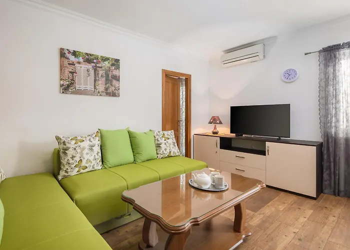 Jasmir - Free Parking Near The Апартаменты