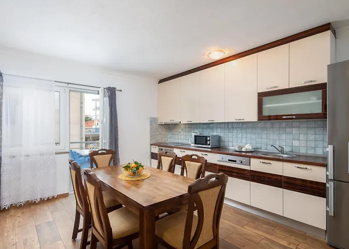 Jasmir - Free Parking Near The * Макарска